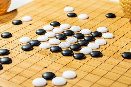 美女黑白棋真的好玩吗？资深玩家告诉你答案！