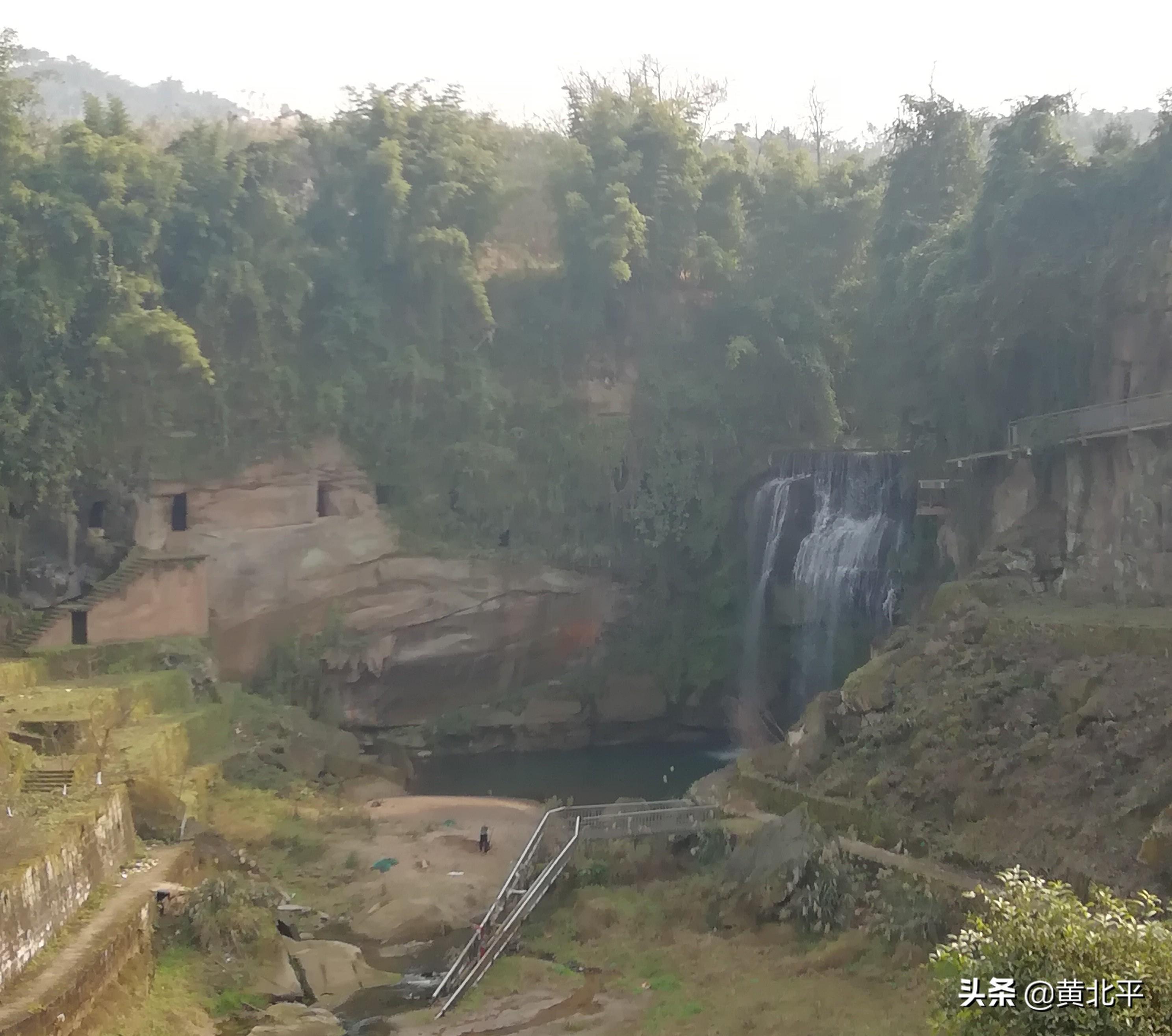 神秘营地,四年级营地里的神秘脚印读后感